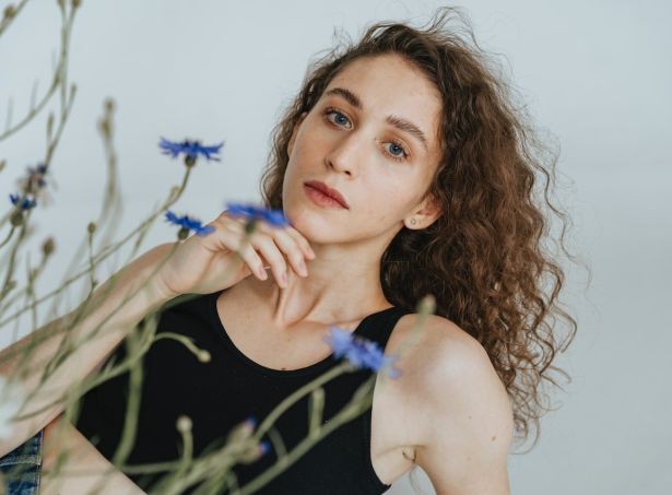 6 Ways To Look Beautiful Without Wearing Makeup